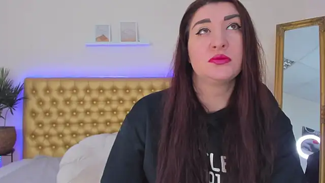 TrishaDarks online show from April 2026 05:08:01 AM