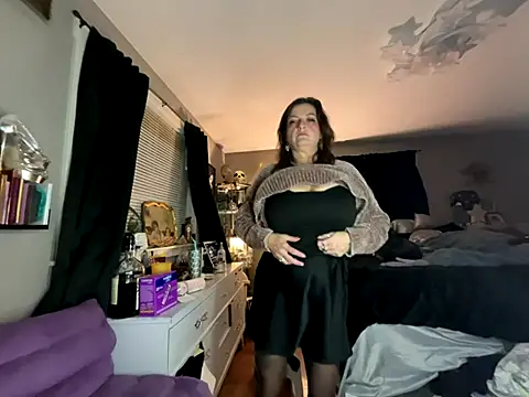 Snapshot of 88heygirlhey88 chatting on November 2025 07:30:02 AM 88heygirlhey88 online show from November 2025 07:30:02 AM