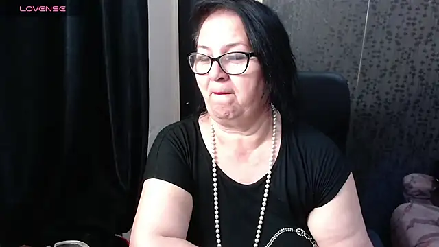 Snapshot of MissSanjanne chatting on May 2026 06:24:01 PM MissSanjanne online show from May 2026 06:24:01 PM