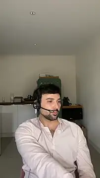 eauminerale online show from April 2026 11:33:01 AM