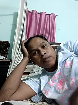 soniyasingh9044 online show from October 2025 12:06:02 PM
