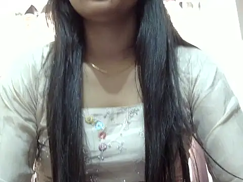 ANAYA BABEE online show from October 2025 10:18:01 AM