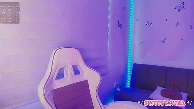 sweettvera online show from December 2025 01:07:01 PM