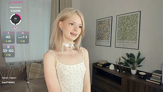 LaureMestler online show from October 2025 08:37:01 AM