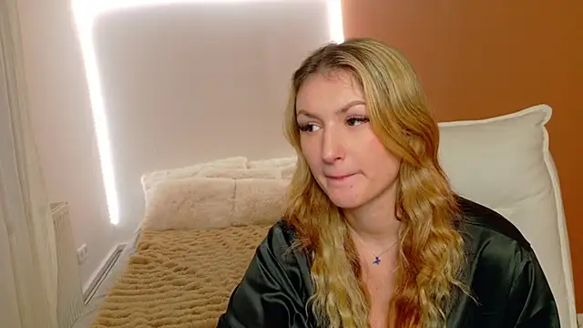 Anaayss  online show from January 2026 05:55:01 AM