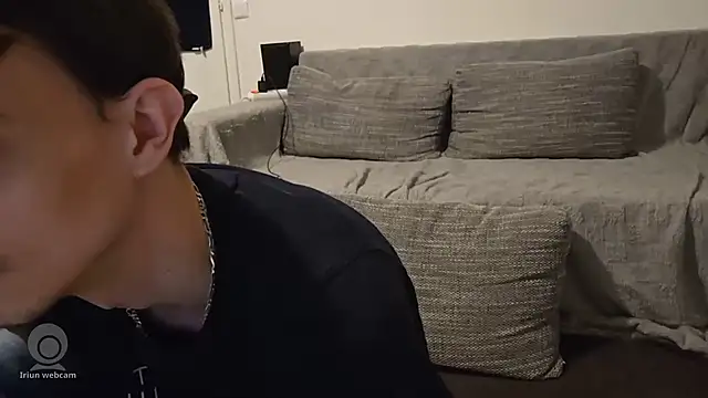 Chrisou73 online show from March 2026 08:01:01 PM