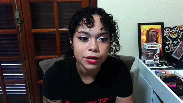 sweetamy326 online show from December 2025 09:44:01 PM