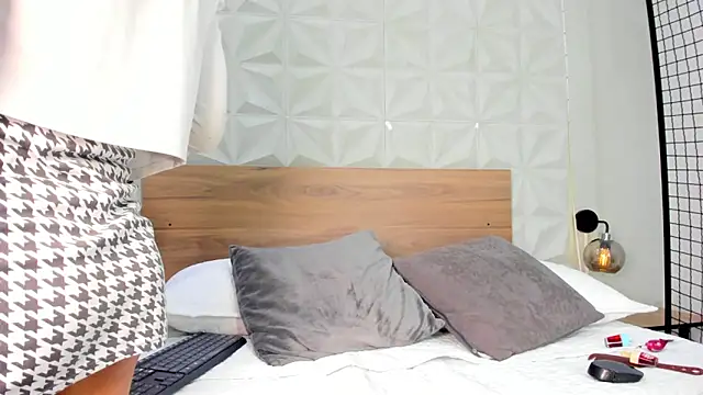 ValeryTrans  online show from November 2025 01:24:02 PM