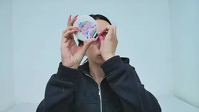 Emilie Soler12 online show from October 2025 10:22:01 PM