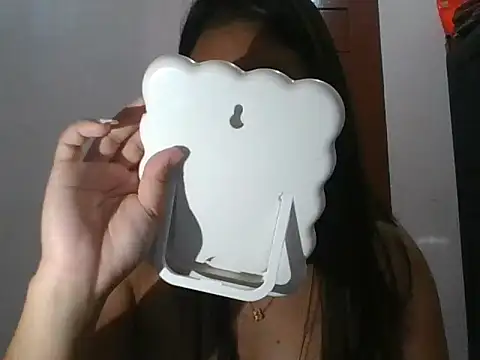 Snapshot of _charmingpixie15 chatting on March 2026 08:18:01 AM charmingpixie15 online show from March 2026 08:18:01 AM