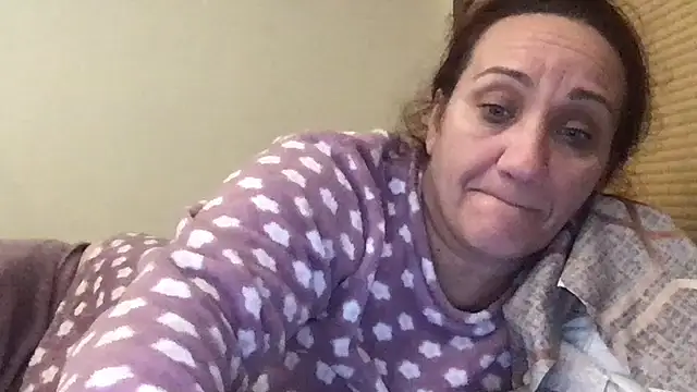 Snapshot of paula19800 chatting on November 2025 05:11:01 PM paula19800 online show from November 2025 05:11:01 PM