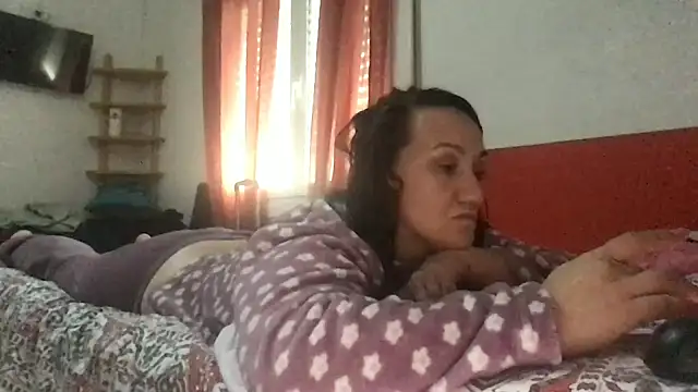 Snapshot of paula19800 chatting on November 2025 01:36:02 PM paula19800 online show from November 2025 01:36:02 PM