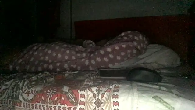 Snapshot of paula19800 chatting on November 2025 01:41:02 AM paula19800 online show from November 2025 01:41:02 AM