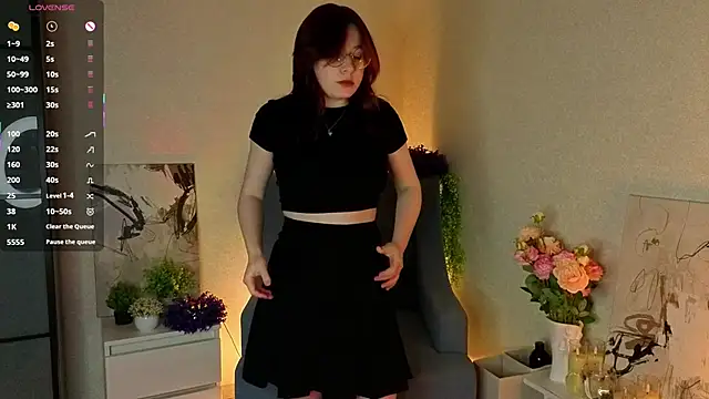 Snapshot of NyamNyamNyammm chatting on October 2025 03:00:02 PM NyamNyamNyammm online show from October 2025 03:00:02 PM