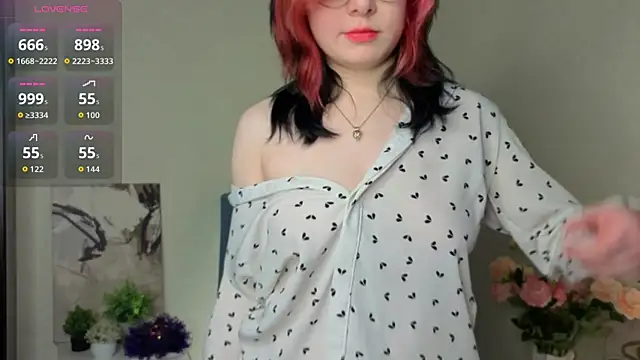 Snapshot of NyamNyamNyammm chatting on November 2025 05:23:01 PM NyamNyamNyammm online show from November 2025 05:23:01 PM