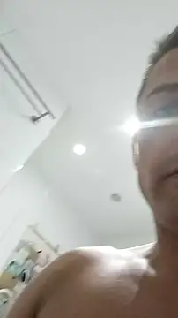 Daniel85Schlam online show from October 2025 05:21:01 PM