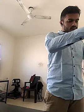 Snapshot of SilentTerr chatting on December 2025 09:38:01 AM SilentTerr online show from December 2025 09:38:01 AM