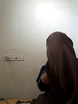 Snapshot of SilentTerr chatting on February 2026 09:14:01 AM SilentTerr online show from February 2026 09:14:01 AM