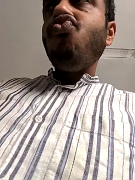 Snapshot of SilentTerr chatting on February 2026 08:05:02 AM SilentTerr online show from February 2026 08:05:02 AM