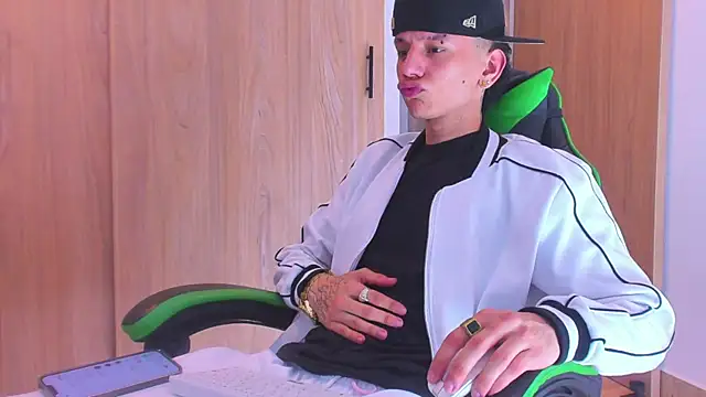 Skinny batman online show from October 2025 12:52:01 AM