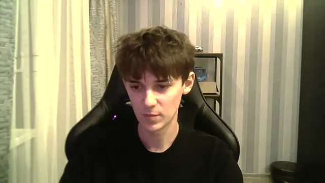 Hoot Dude  online show from November 2025 03:14:02 PM