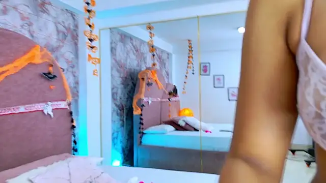 Aliss Star online show from October 2025 12:07:02 PM