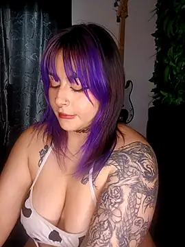 Iluromi online show from April 2026 04:01:02 PM