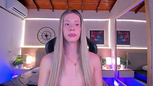 Catajohnss online show from September 2025 12:31:02 PM