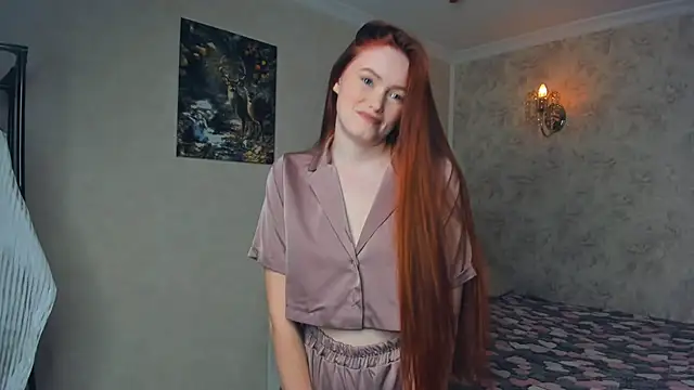 Snapshot of Red_FoxGirl chatting on September 2025 02:55:01 PM Red FoxGirl online show from September 2025 02:55:01 PM