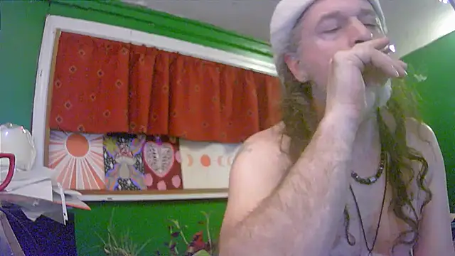 HippieDad333 online show from June 2026 02:03:01 AM