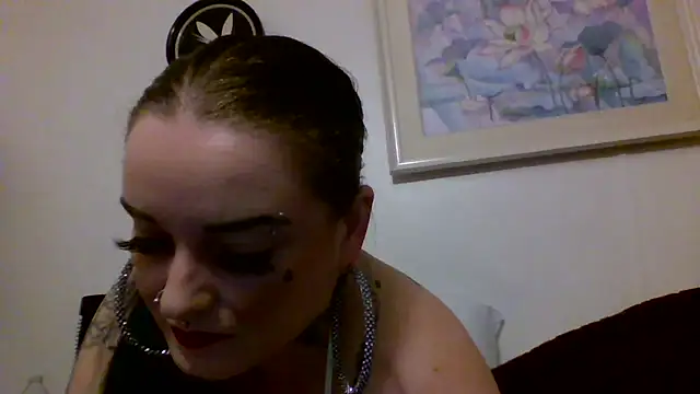 Snapshot of kendraray chatting on October 2025 12:33:02 AM kendraray online show from October 2025 12:33:02 AM