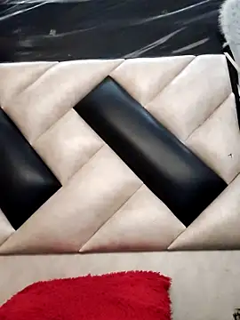 NileveSantanna online show from November 2025 04:20:01 PM