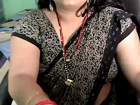 BABITA KUMARII online show from November 2025 04:53:02 PM