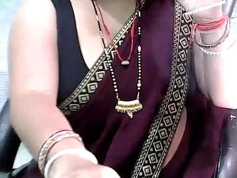 Snapshot of BABITA_KUMARII chatting on April 2026 05:05:02 PM BABITA KUMARII online show from April 2026 05:05:02 PM
