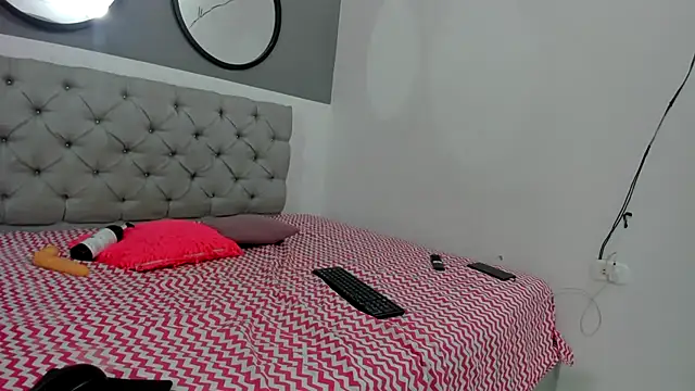 Chey petite online show from October 2025 02:15:01 AM