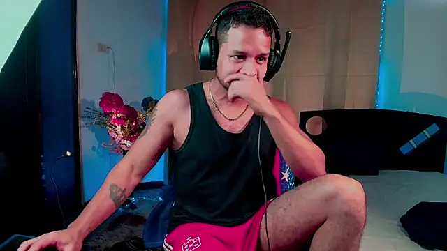 LucasGaeel online show from October 2025 11:22:01 AM