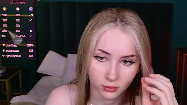 LiraKink online show from November 2025 08:25:02 AM