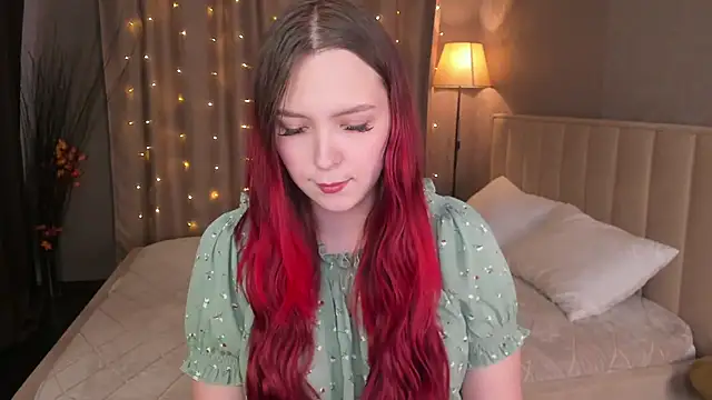 Monica  Queen online show from October 2025 05:29:02 AM