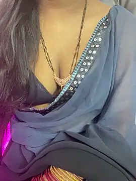 Snapshot of sweet-ananya23 chatting on October 2025 06:45:02 AM sweet-ananya23 online show from October 2025 06:45:02 AM