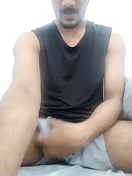 Snapshot of Ilhaamgrey chatting on January 2026 08:51:02 AM Ilhaamgrey online show from January 2026 08:51:02 AM