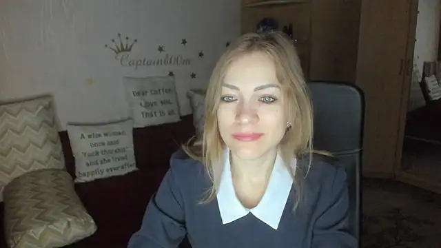 Tiffany Bates online show from October 2025 03:16:02 AM