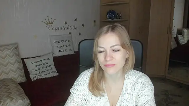 Tiffany Bates online show from October 2025 03:18:02 AM