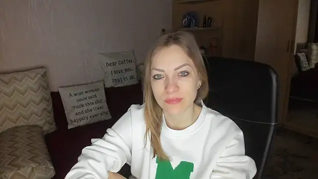 Tiffany Bates online show from January 2026 03:01:02 AM