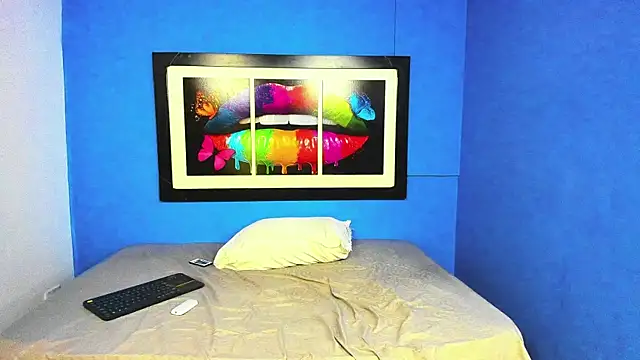 Snapshot of loversvalery chatting on October 2025 12:26:01 PM loversvalery online show from October 2025 12:26:01 PM