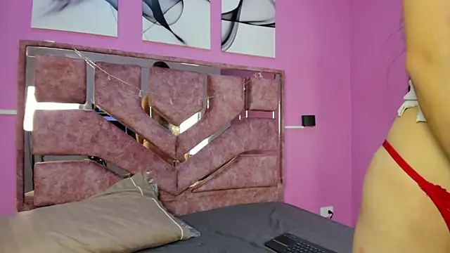 Snapshot of loversvalery chatting on December 2025 12:14:01 PM loversvalery online show from December 2025 12:14:01 PM