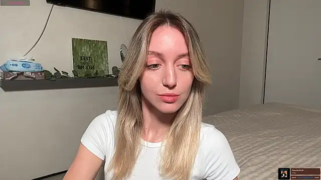 SophieBelll online show from November 2025 11:20:02 AM