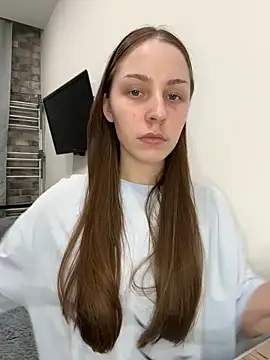 Im Regina online show from November 2025 05:00:01 PM