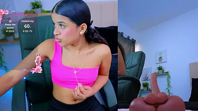 Snapshot of pequitasmedusa9 chatting on November 2025 06:48:02 PM pequitasmedusa9 online show from November 2025 06:48:02 PM