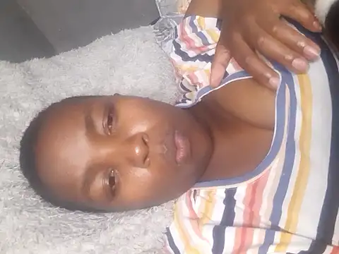 QueenLanaL online show from October 2025 09:24:02 PM