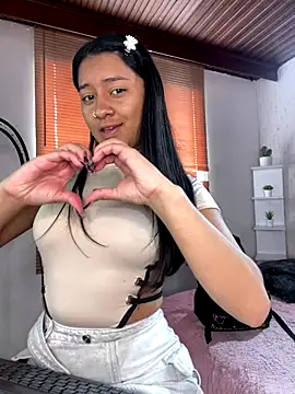 Snapshot of MelodyPink_ chatting on October 2025 05:03:02 PM MelodyPink online show from October 2025 05:03:02 PM
